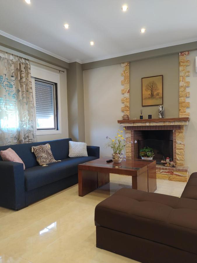 Вілла Just Constructed! Gastouni Екстер'єр фото