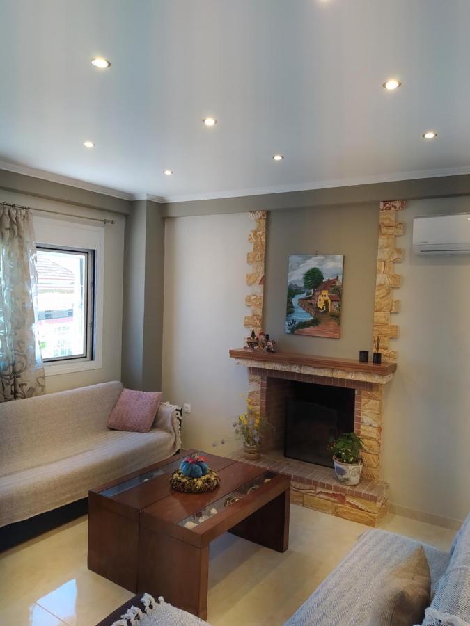 Вілла Just Constructed! Gastouni Екстер'єр фото